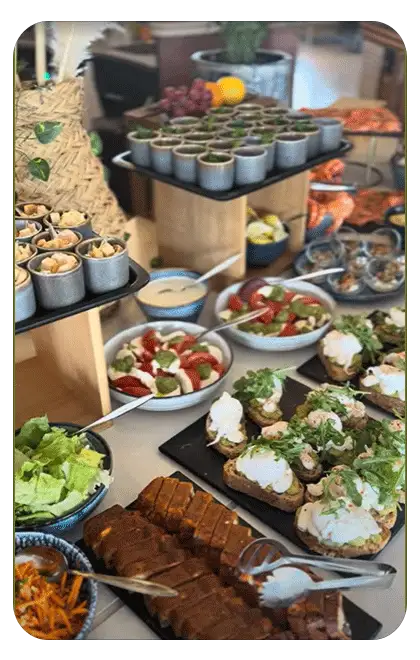 Buffet à volonté du brunch du Gaée
